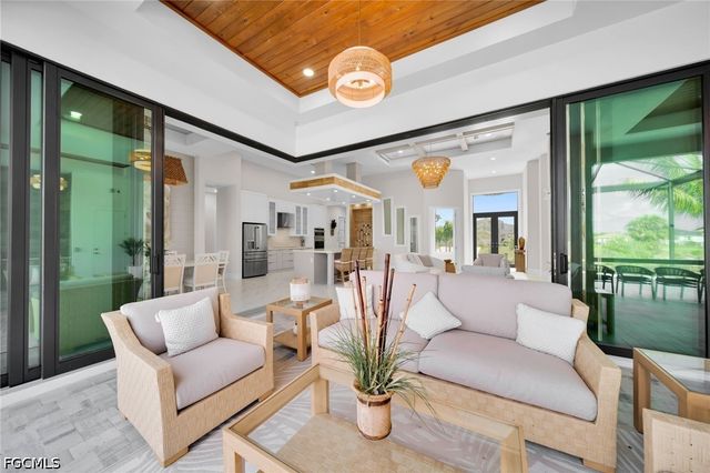 1216 NW 32nd PL, Cape Coral, FL 33993
