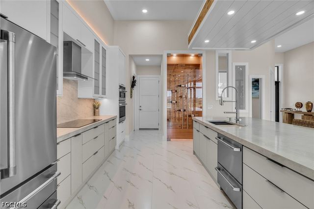 1216 NW 32nd PL, Cape Coral, FL 33993