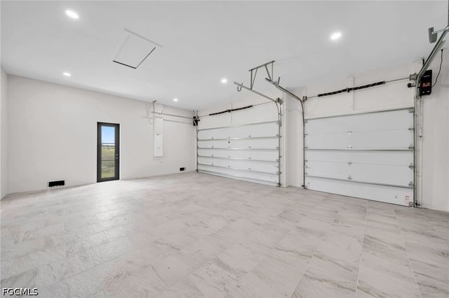 1216 NW 32nd PL, Cape Coral, FL 33993