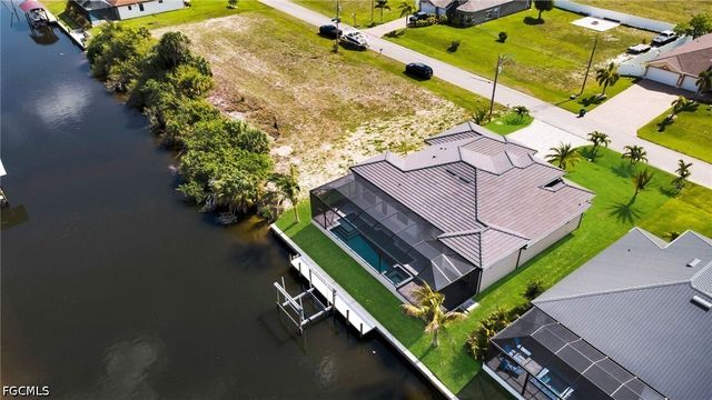 1216 NW 32nd PL, Cape Coral, FL 33993