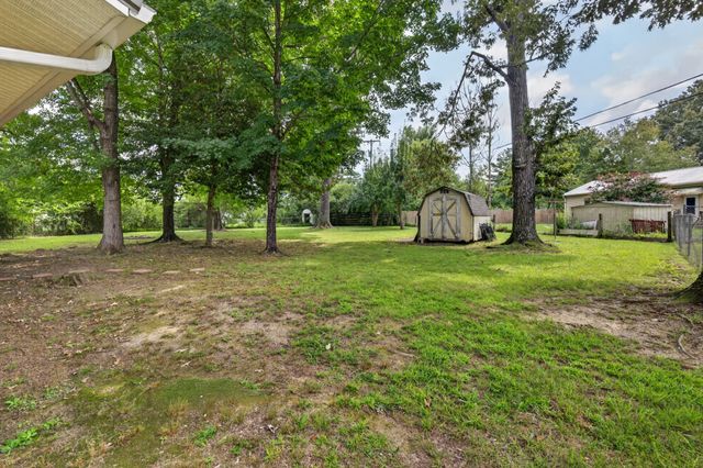 907 Woodland Ct, Manchester, TN 37355
