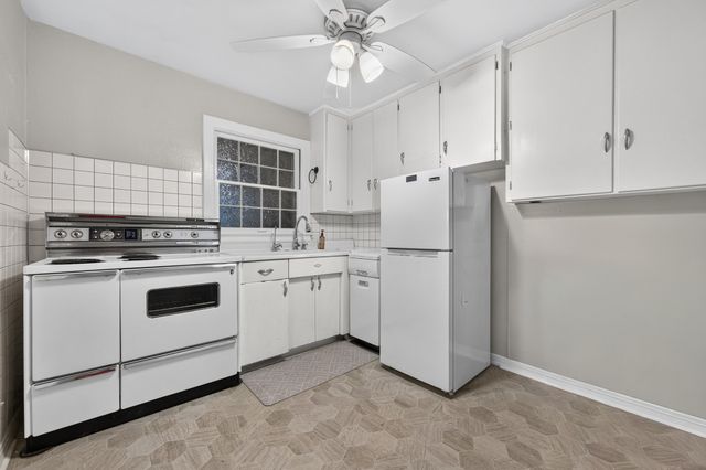 907 Woodland Ct, Manchester, TN 37355