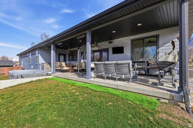 175 N 100 W, Providence, UT 84332