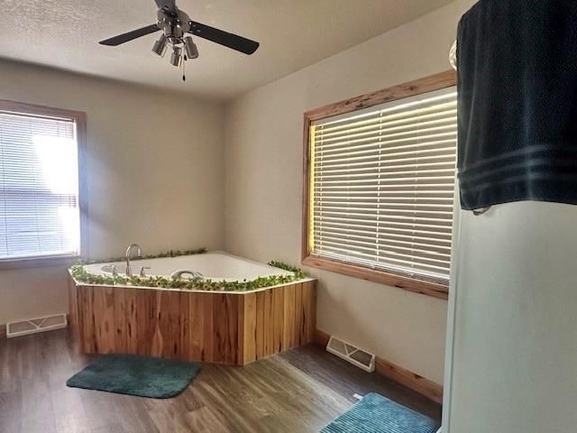 301 W BUTTERNUT STREET, Abbotsford, WI 54405