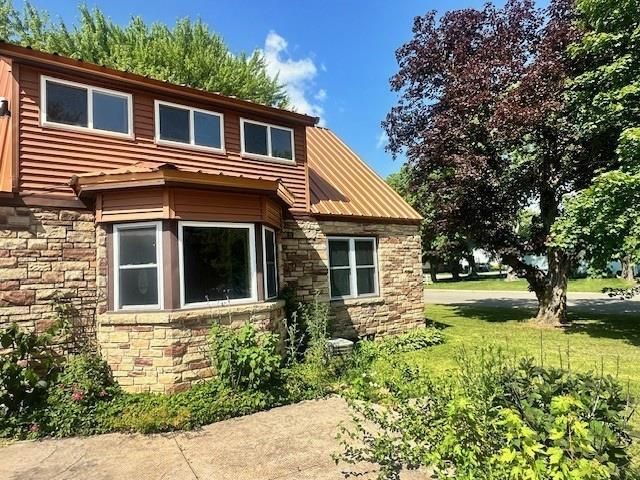 301 W BUTTERNUT STREET, Abbotsford, WI 54405