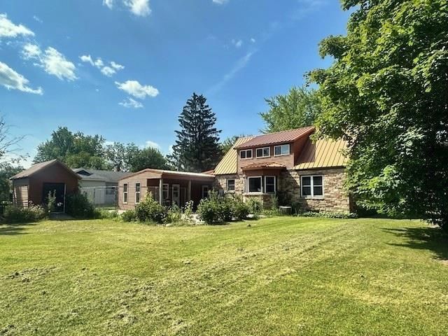 301 W BUTTERNUT STREET, Abbotsford, WI 54405