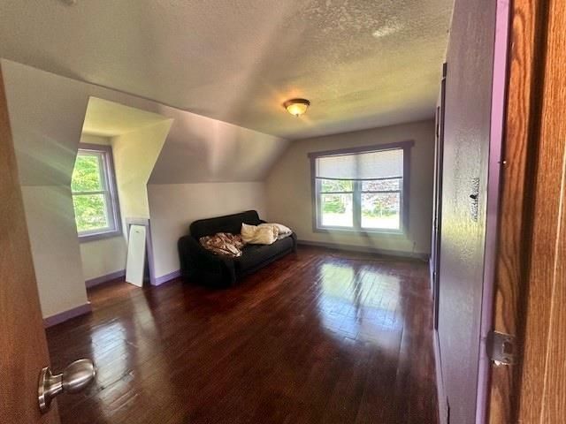 301 W BUTTERNUT STREET, Abbotsford, WI 54405