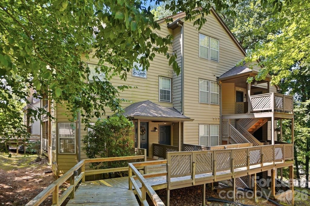 6000 Gray Gate Lane C, Charlotte, NC 28210