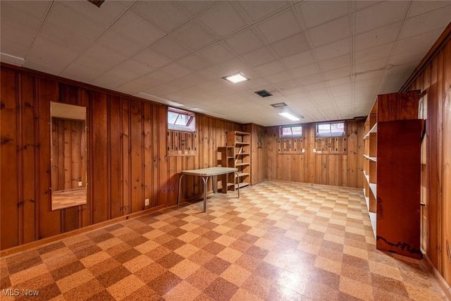 20309 Marian Lane, Rocky River, OH 44116