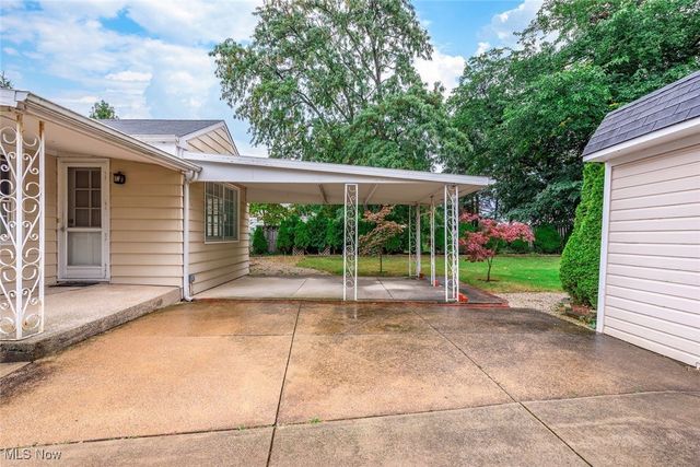 20309 Marian Lane, Rocky River, OH 44116