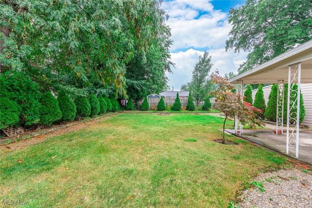 20309 Marian Lane, Rocky River, OH 44116