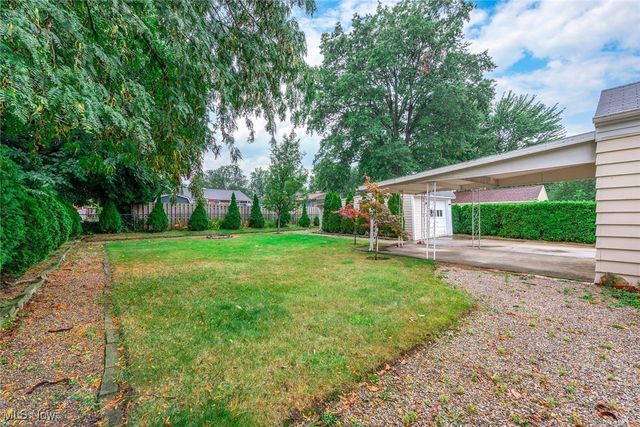 20309 Marian Lane, Rocky River, OH 44116