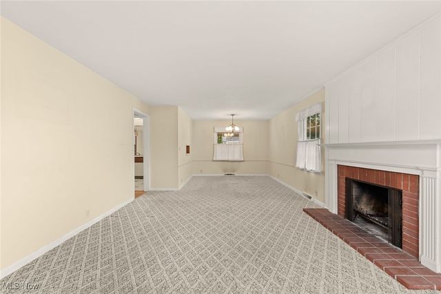 20309 Marian Lane, Rocky River, OH 44116