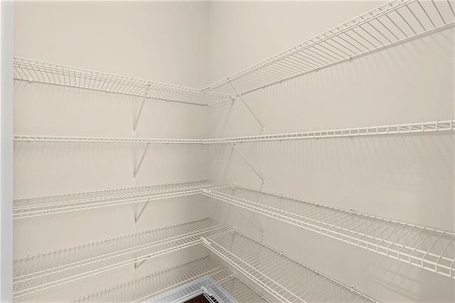 501 La Perla Drive, Sugar Hill, GA 30518