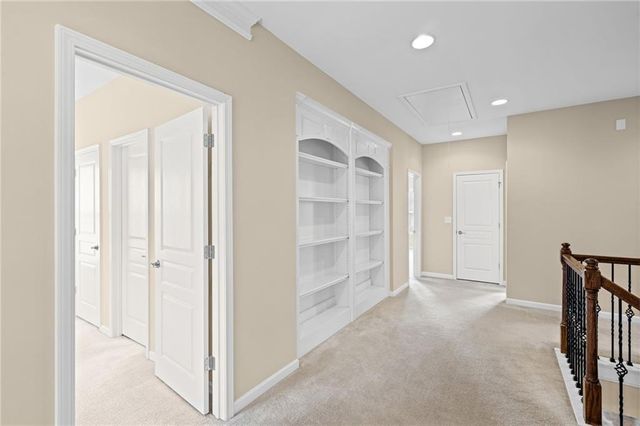 501 La Perla Drive, Sugar Hill, GA 30518