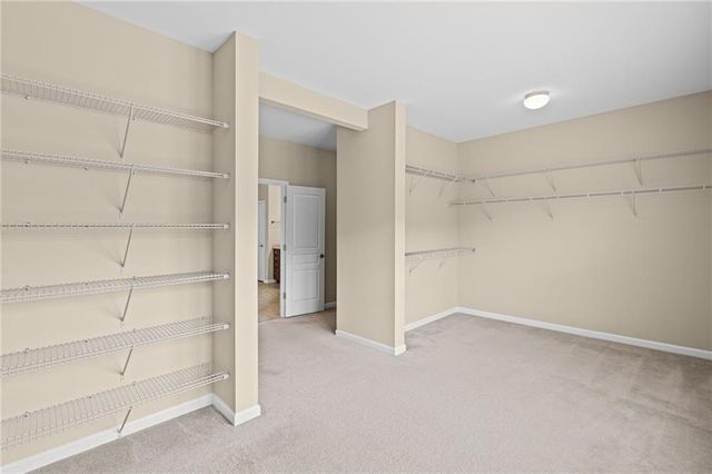 501 La Perla Drive, Sugar Hill, GA 30518