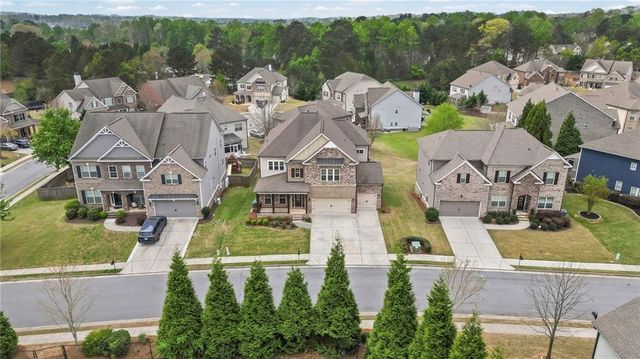 501 La Perla Drive, Sugar Hill, GA 30518