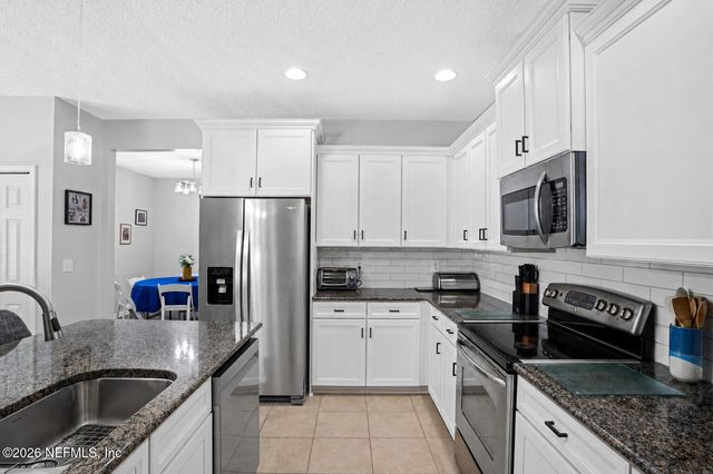 27 WILLOW WINDS Parkway, St. Johns, FL 32259