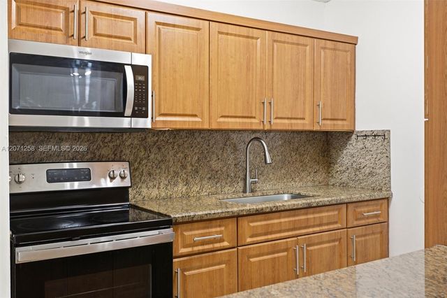 810 SW 129th Place 209, Miami, FL 33184