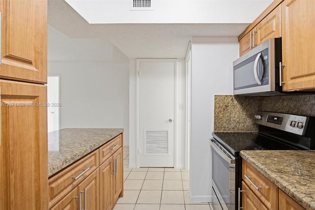 810 SW 129th Place 209, Miami, FL 33184