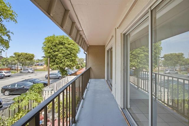 810 SW 129th Place 209, Miami, FL 33184