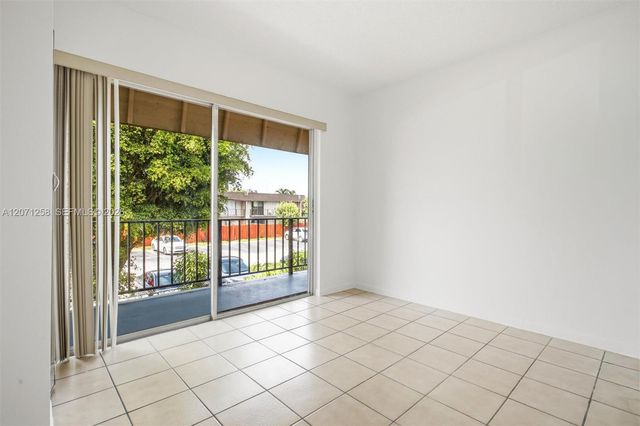 810 SW 129th Place 209, Miami, FL 33184