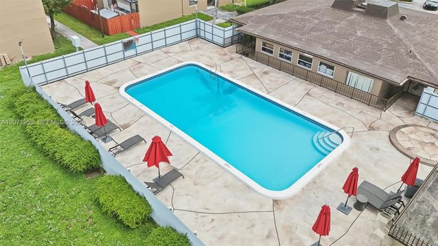 810 SW 129th Place 209, Miami, FL 33184
