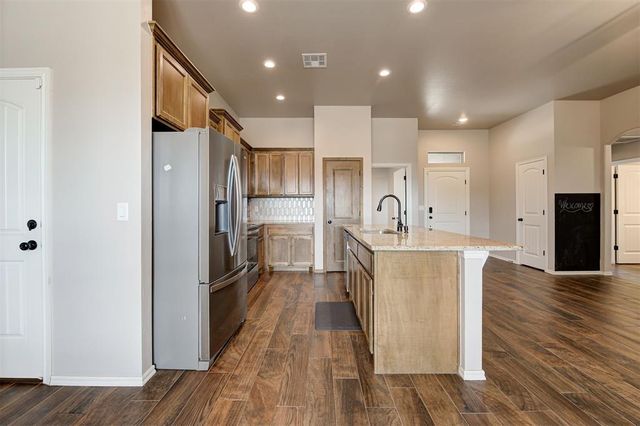 2209 E Grassland Lane, Stillwater, OK 74074