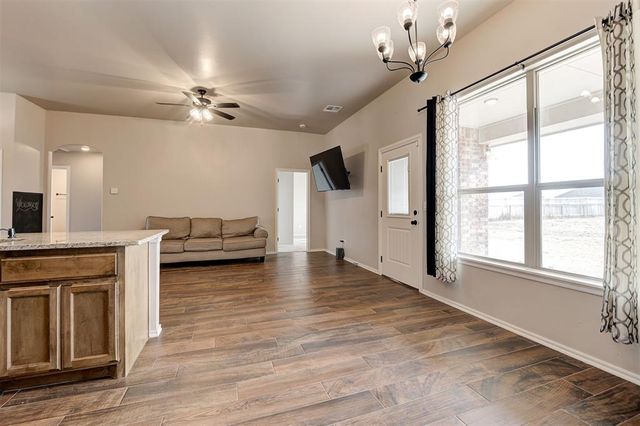 2209 E Grassland Lane, Stillwater, OK 74074