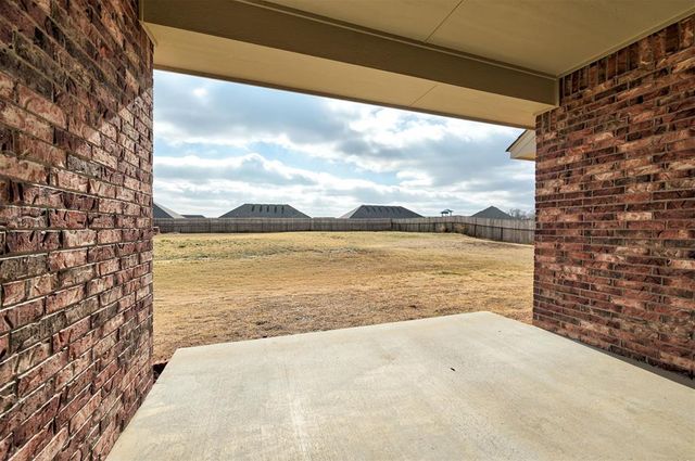 2209 E Grassland Lane, Stillwater, OK 74074