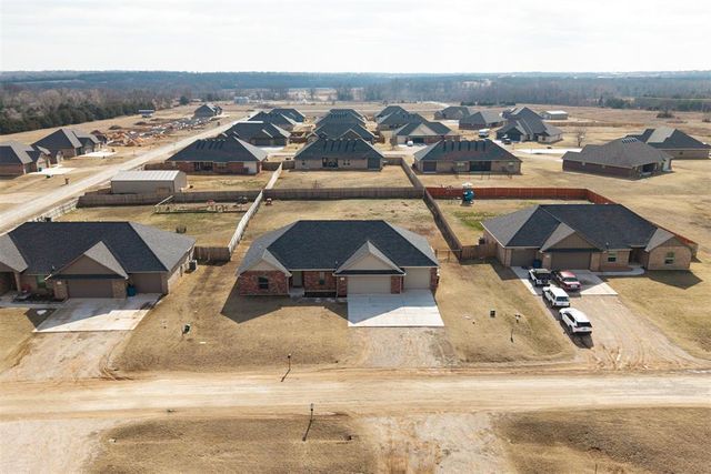 2209 E Grassland Lane, Stillwater, OK 74074
