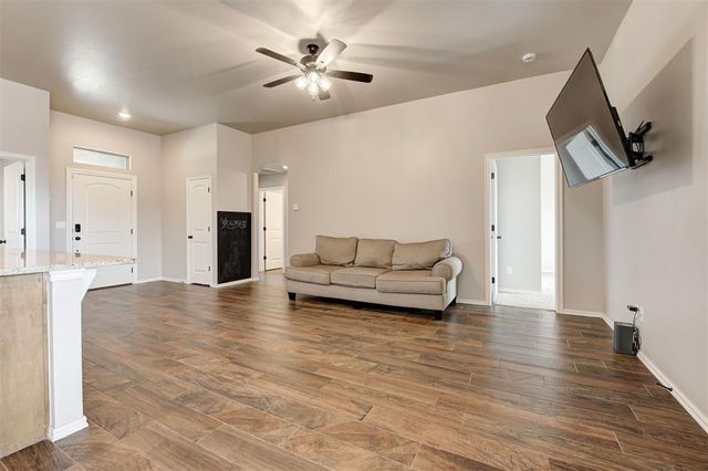 2209 E Grassland Lane, Stillwater, OK 74074