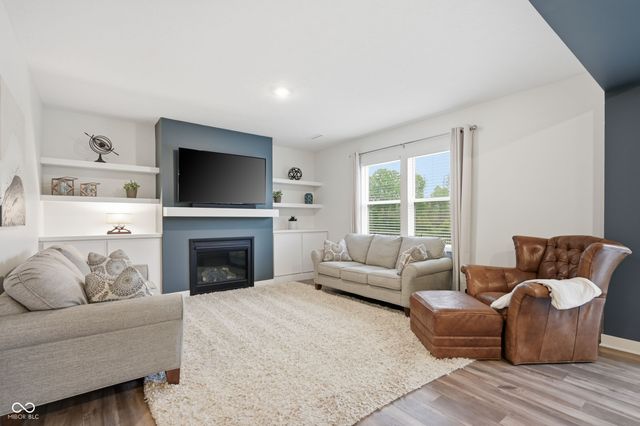 17324 Hanningfield Way, Westfield, IN 46074