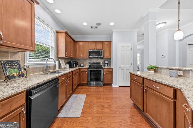 7525 Brookstone Circle, Flowery Branch, GA 30542