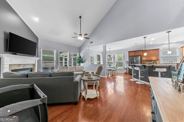 7525 Brookstone Circle, Flowery Branch, GA 30542
