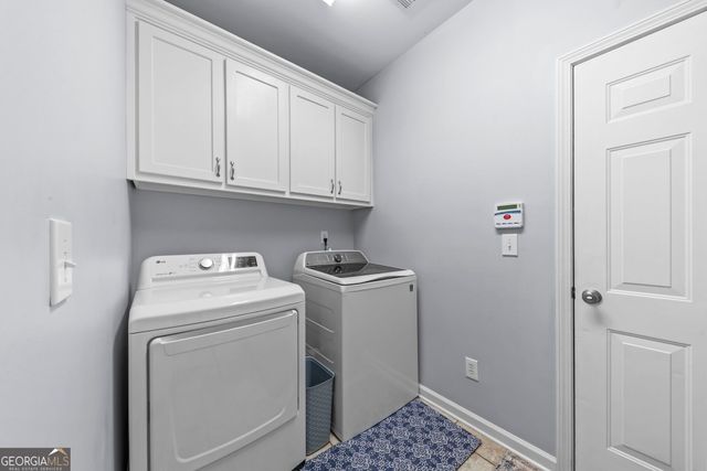 7525 Brookstone Circle, Flowery Branch, GA 30542