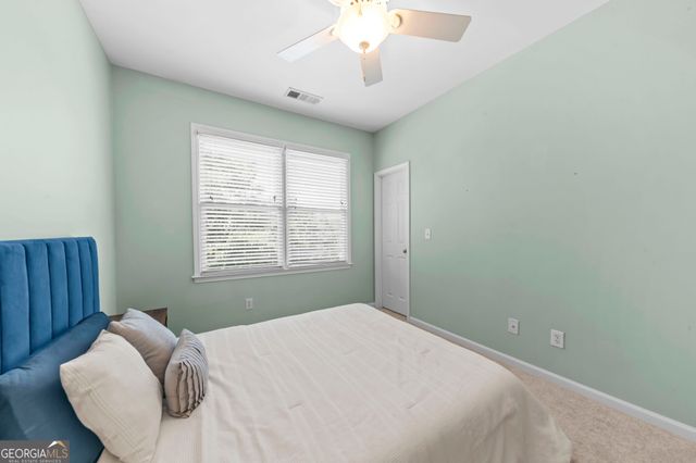 7525 Brookstone Circle, Flowery Branch, GA 30542