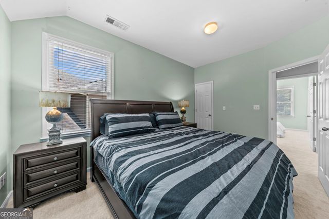 7525 Brookstone Circle, Flowery Branch, GA 30542
