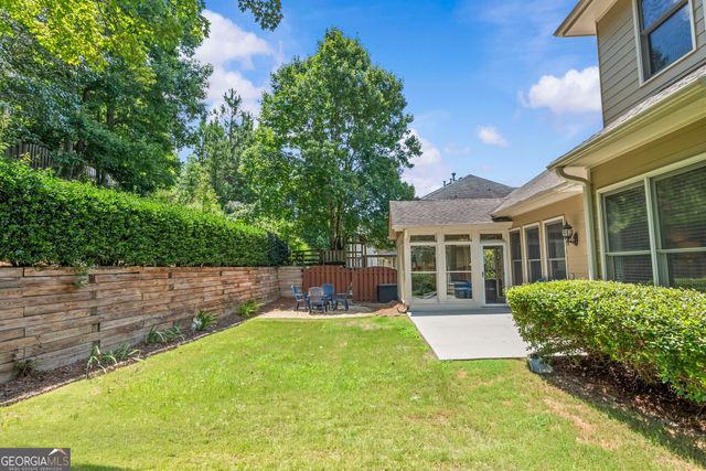 7525 Brookstone Circle, Flowery Branch, GA 30542