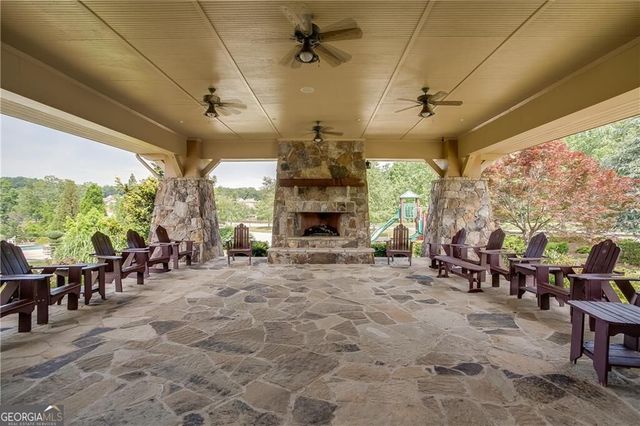 7525 Brookstone Circle, Flowery Branch, GA 30542