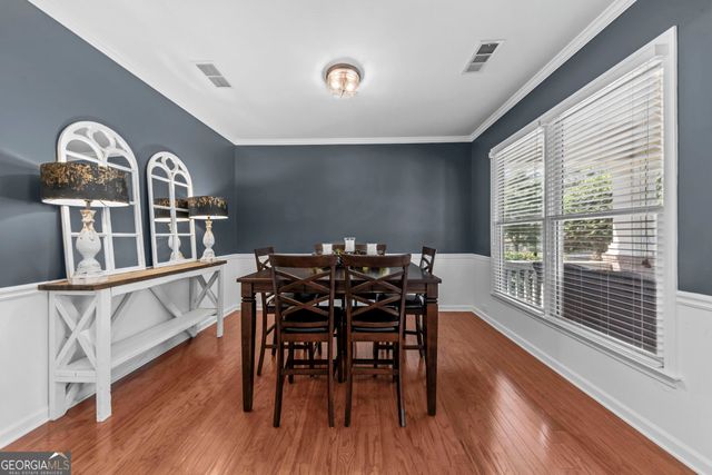 7525 Brookstone Circle, Flowery Branch, GA 30542