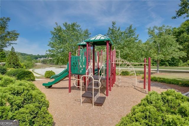 7525 Brookstone Circle, Flowery Branch, GA 30542