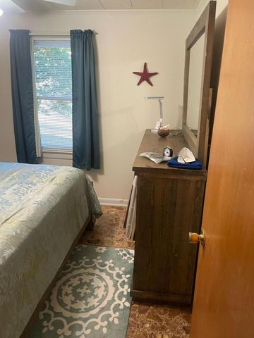 658 W Griffith Avenue, Crestview, FL 32536