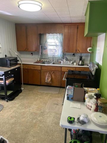 658 W Griffith Avenue, Crestview, FL 32536