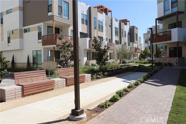 684 Malibu, Costa Mesa, CA 92627