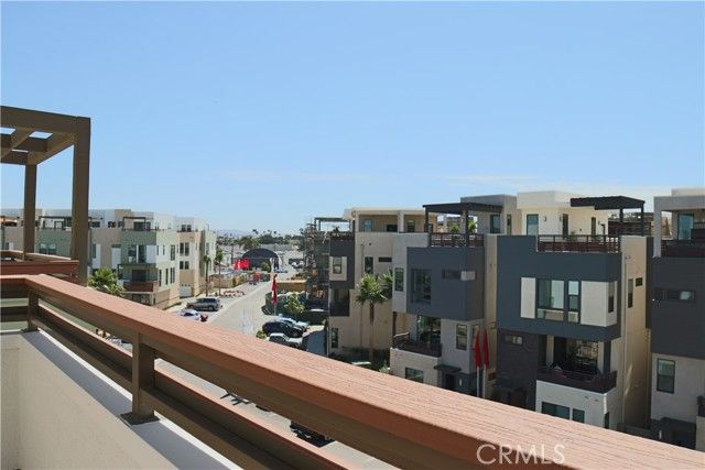 684 Malibu, Costa Mesa, CA 92627