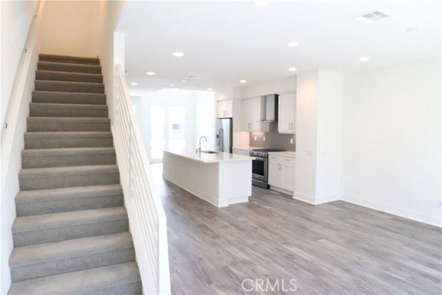 684 Malibu, Costa Mesa, CA 92627