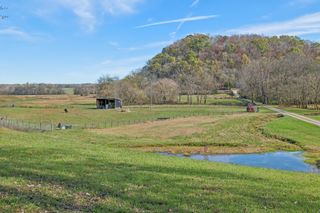 1277 Campbellsville Pike, Lynnville, TN 38472