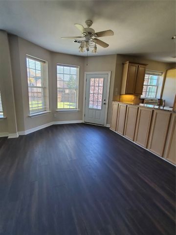 7420 HILLSHIRE, Irving, TX 75063