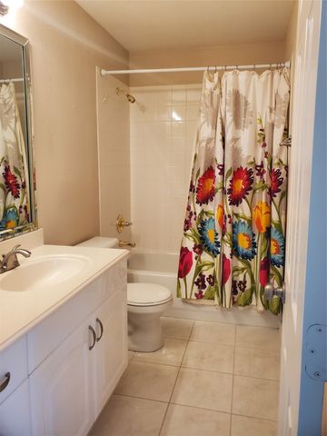 7420 HILLSHIRE, Irving, TX 75063